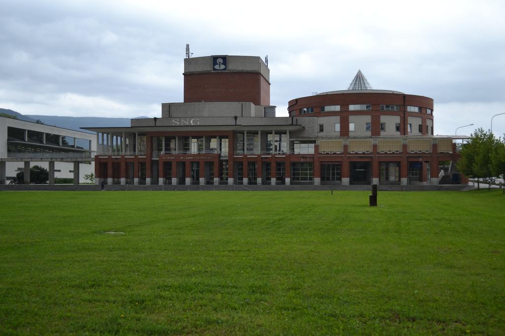 Love 2 Solkan Nova Gorica Exterior photo